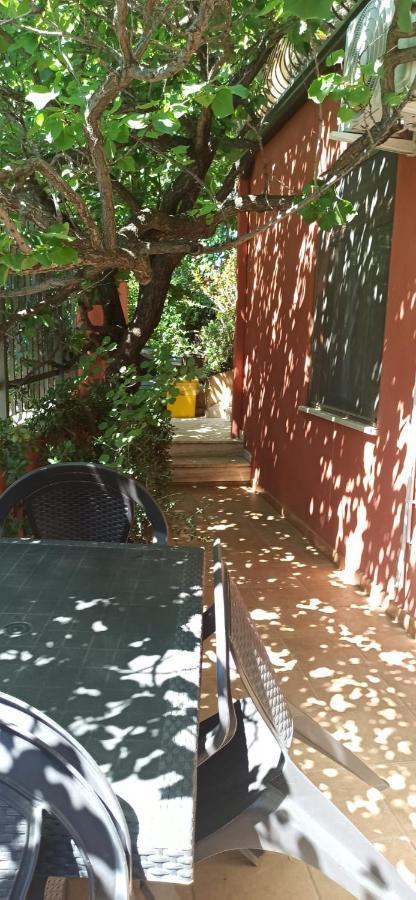 Apartmán Un Po Di Relax A Pochi Passi Dal Mare! Àrbatax Exteriér fotografie